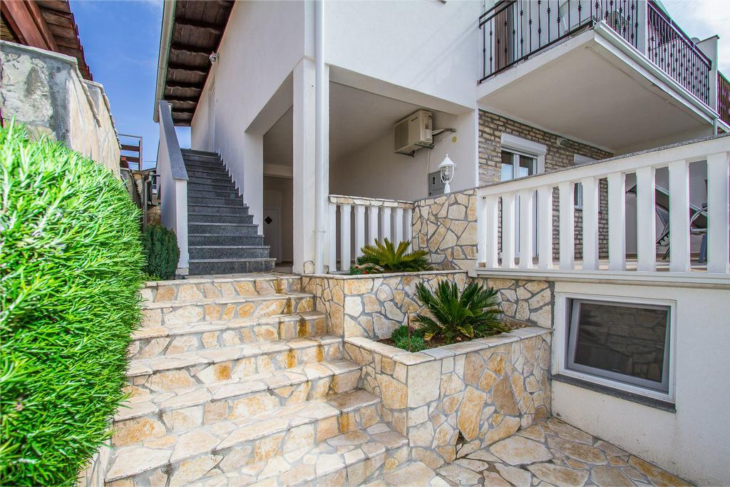 Apartmani Bregovec 马斯莱尼察 外观 照片