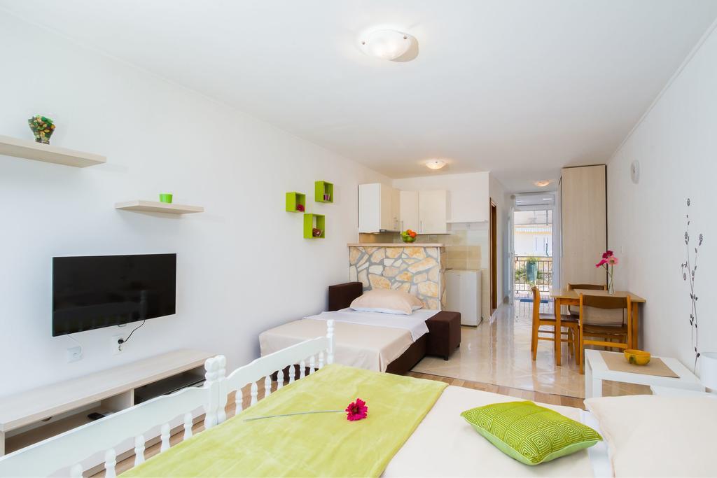 Apartmani Bregovec 马斯莱尼察 外观 照片