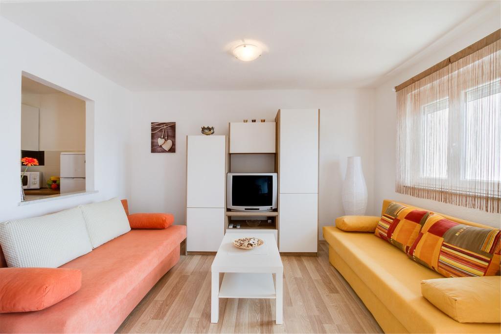 Apartmani Bregovec 马斯莱尼察 外观 照片