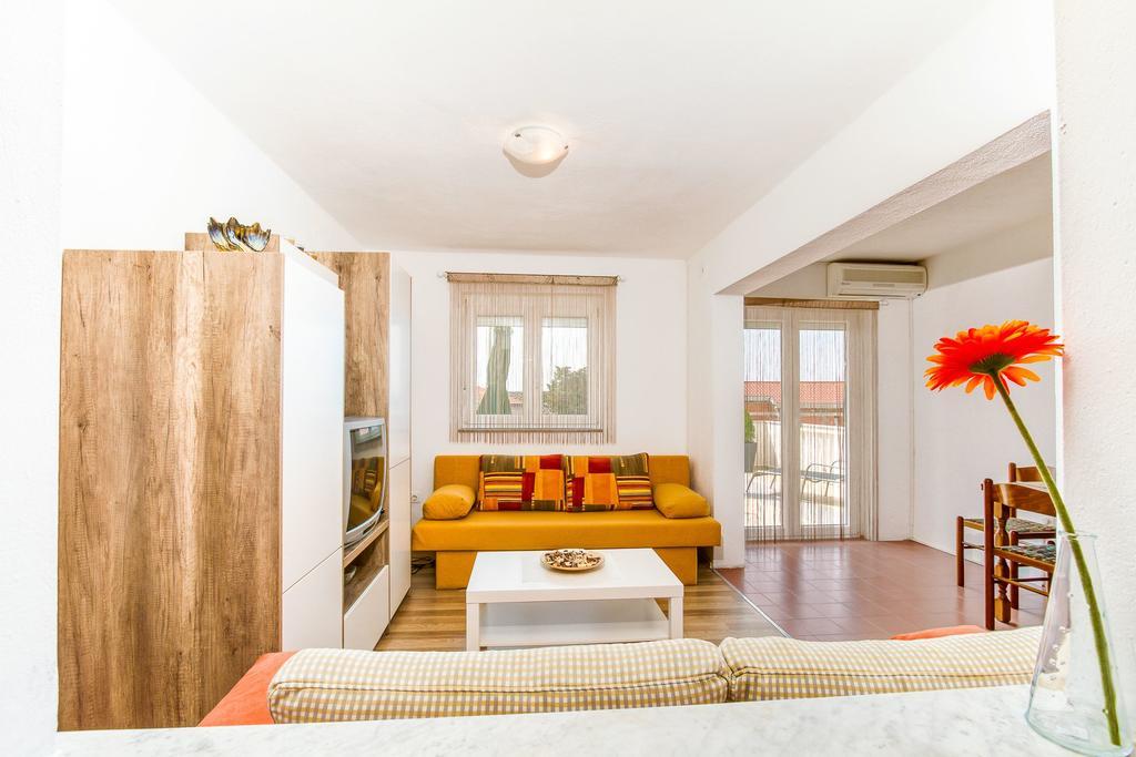 Apartmani Bregovec 马斯莱尼察 外观 照片